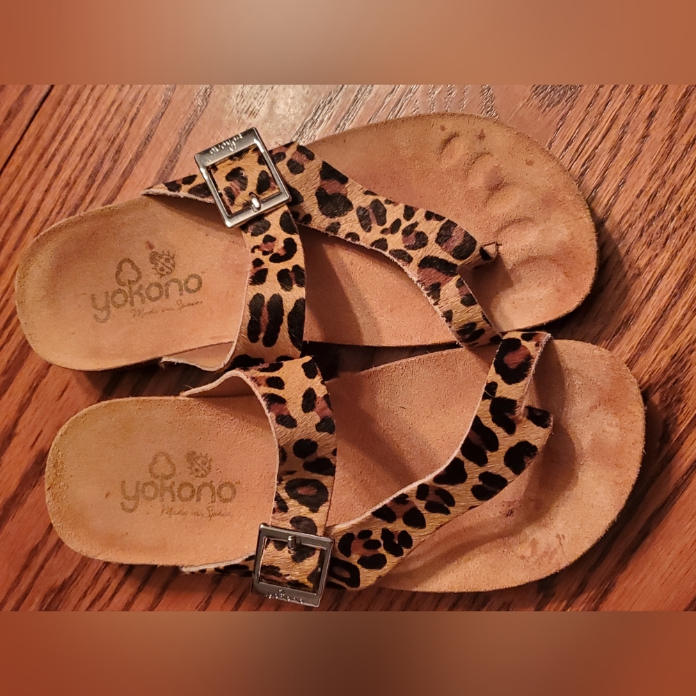 Yokono Tan Brown Cheetah Calf Hair Cork Sandles Size 7.5